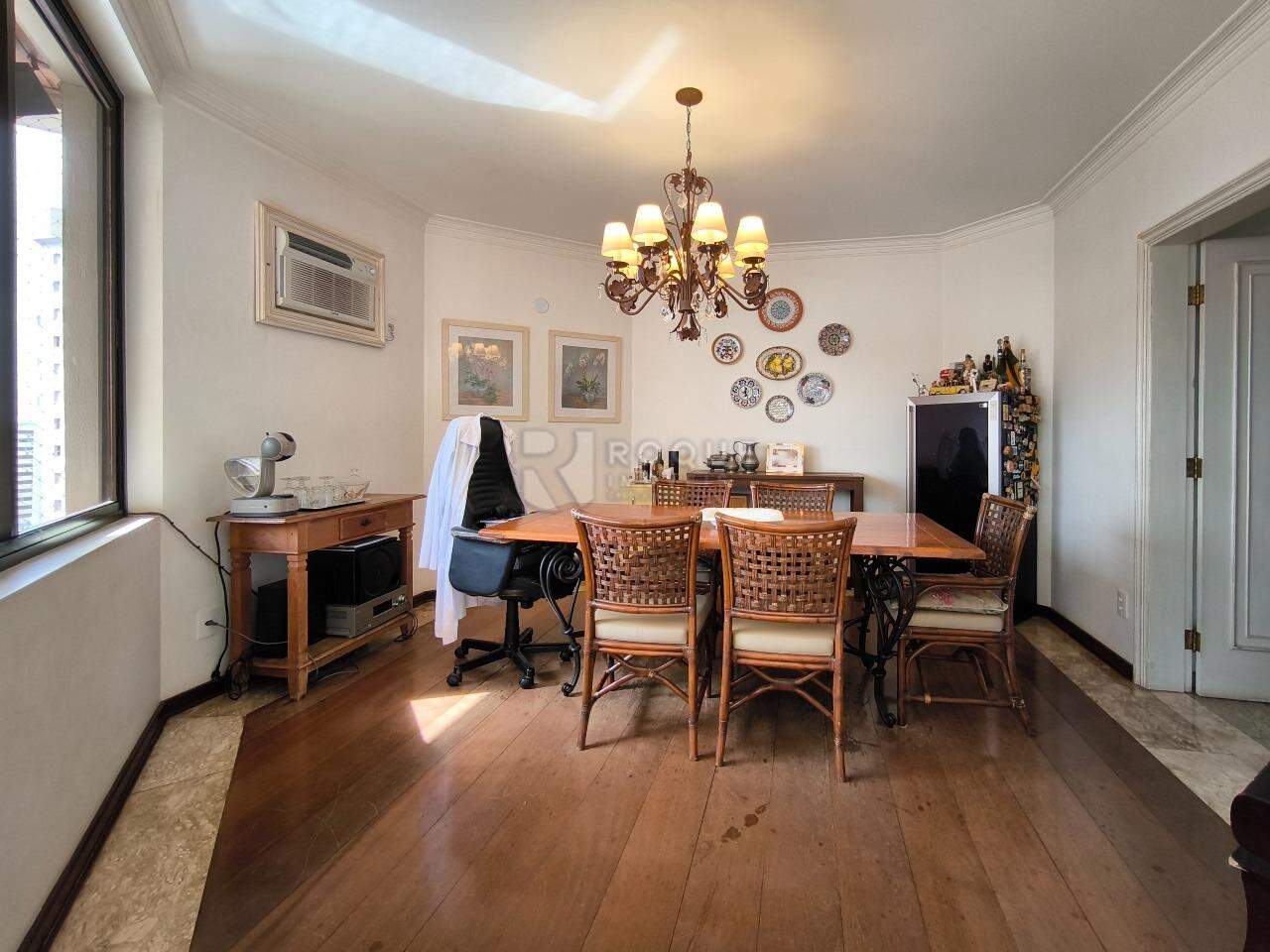 Apartamento à venda no bairro Centro: SALA DE JANTAR