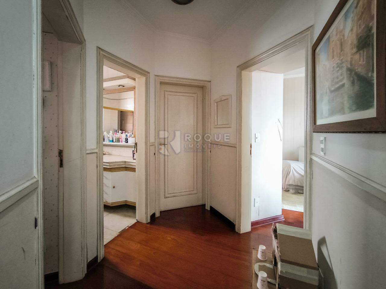 Apartamento à venda no bairro Centro: ÁREA DE CIRCULAÇÃO