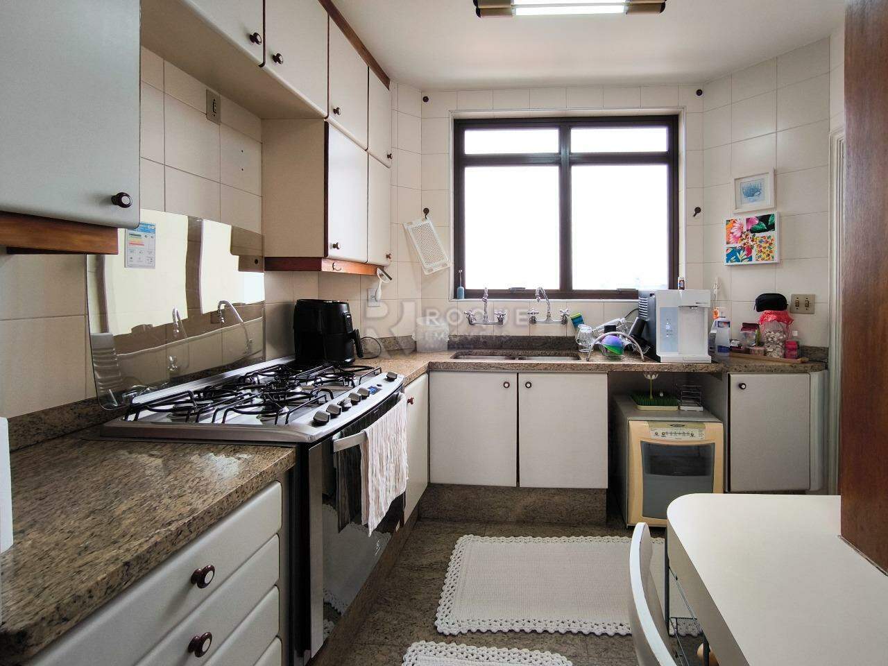 Apartamento à venda no bairro Centro: COZINHA