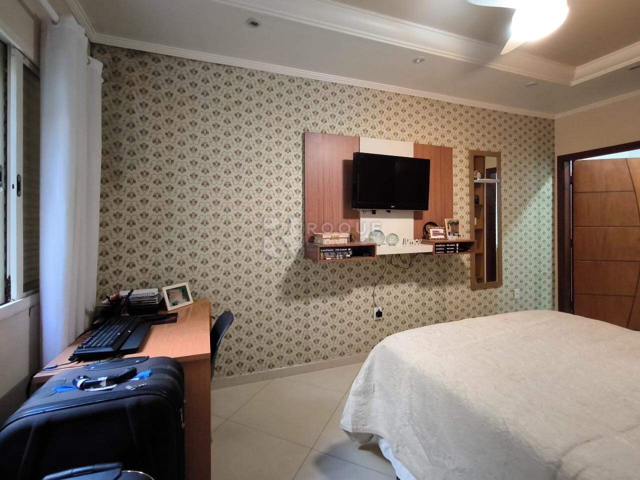 Casa Residencial à venda no bairro Jardim Vista Alegre: SUÍTE