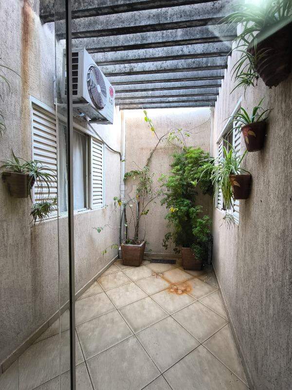 Casa Residencial à venda no bairro Jardim Vista Alegre: JARDIM DE INVERNO