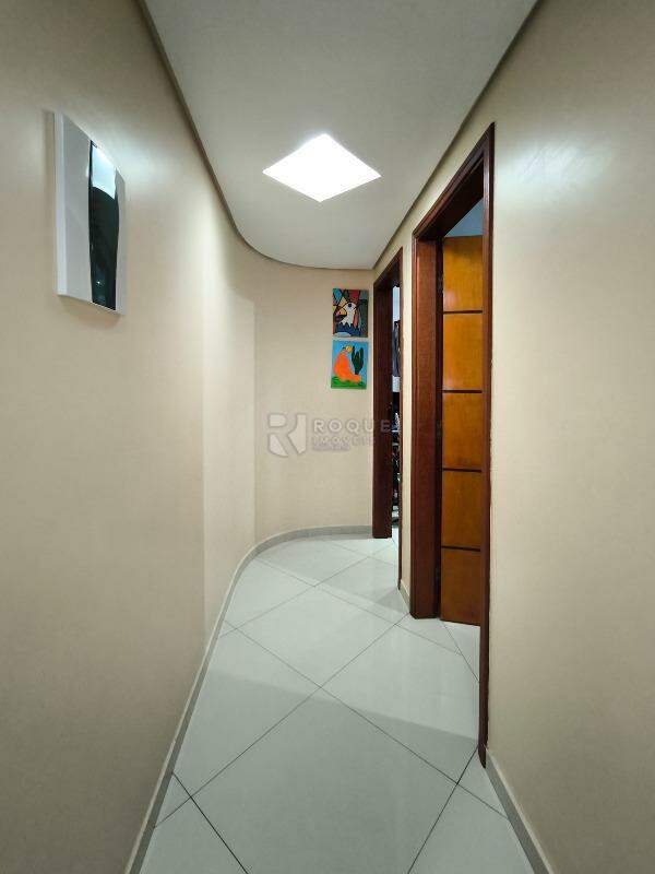 Casa Residencial à venda no bairro Jardim Vista Alegre: CORREDOR INTERNO