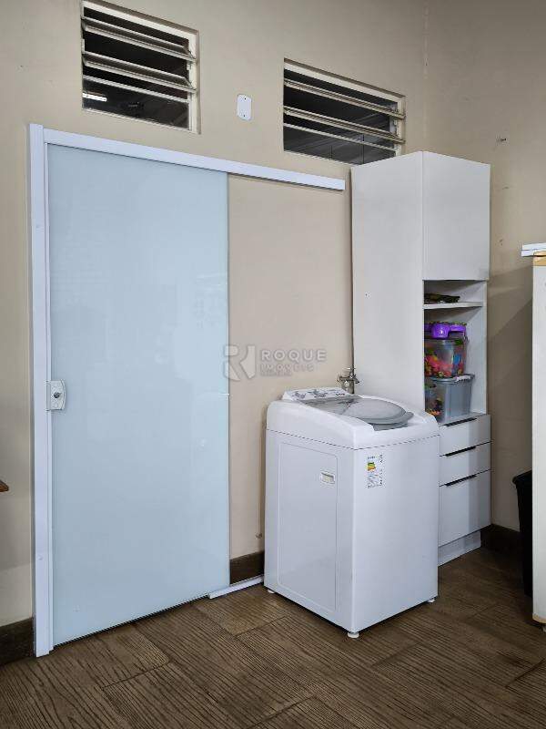 Casa Residencial à venda no bairro Jardim Vista Alegre: LAVANDERIA