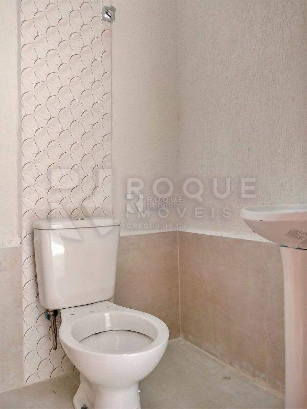 Casa Residencial à venda no bairro Parque Pompeo: WC edicula