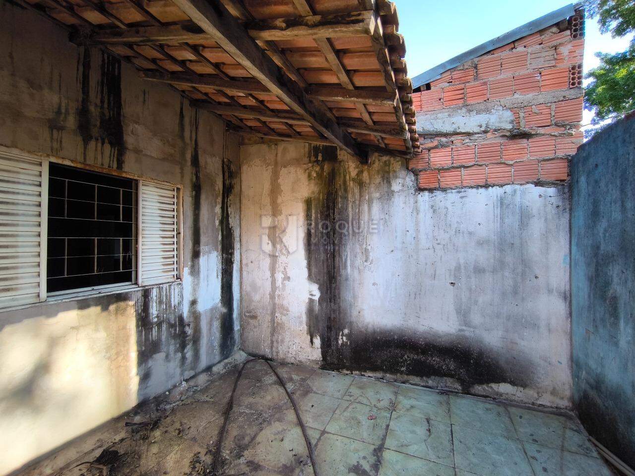 Casa Residencial à venda no bairro Jardim Nova Conquista: QUINTAL