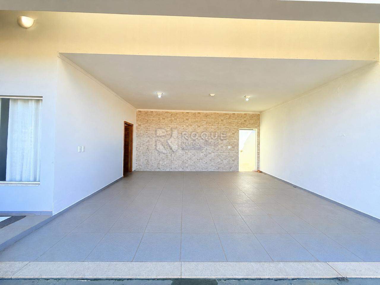 Casa em condomínio para aluguel no bairro Jardim Residencial Florida: Garagem