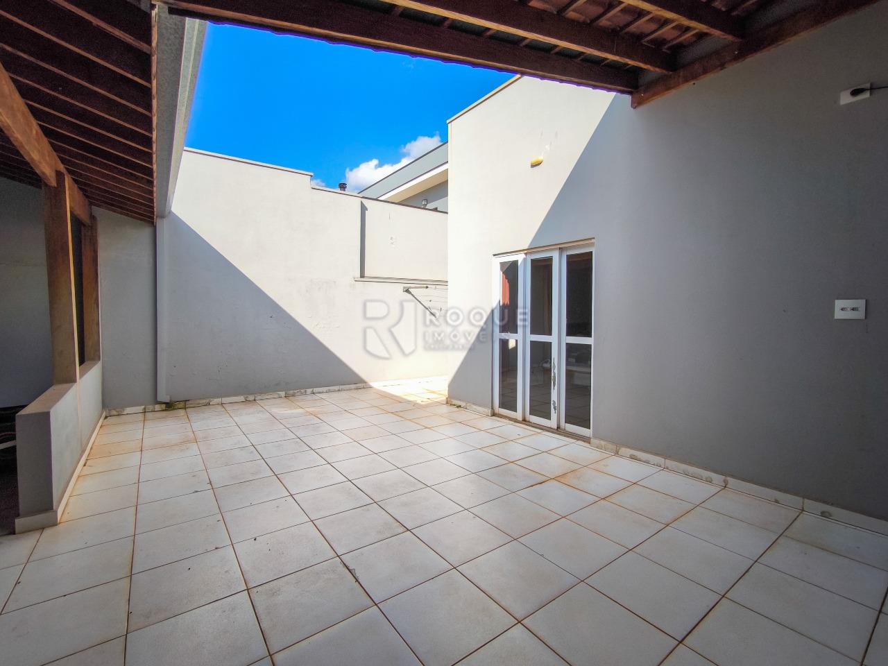Casa em condomínio à venda no bairro Jardim Residencial Florida: QUINTAL