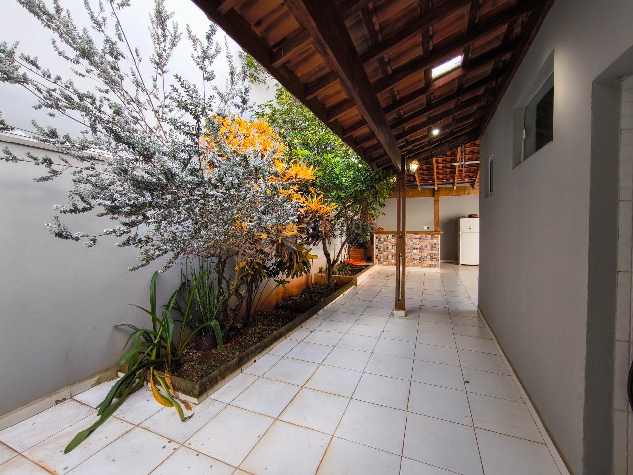 Casa em condomínio à venda no bairro Jardim Residencial Florida: JARDIM