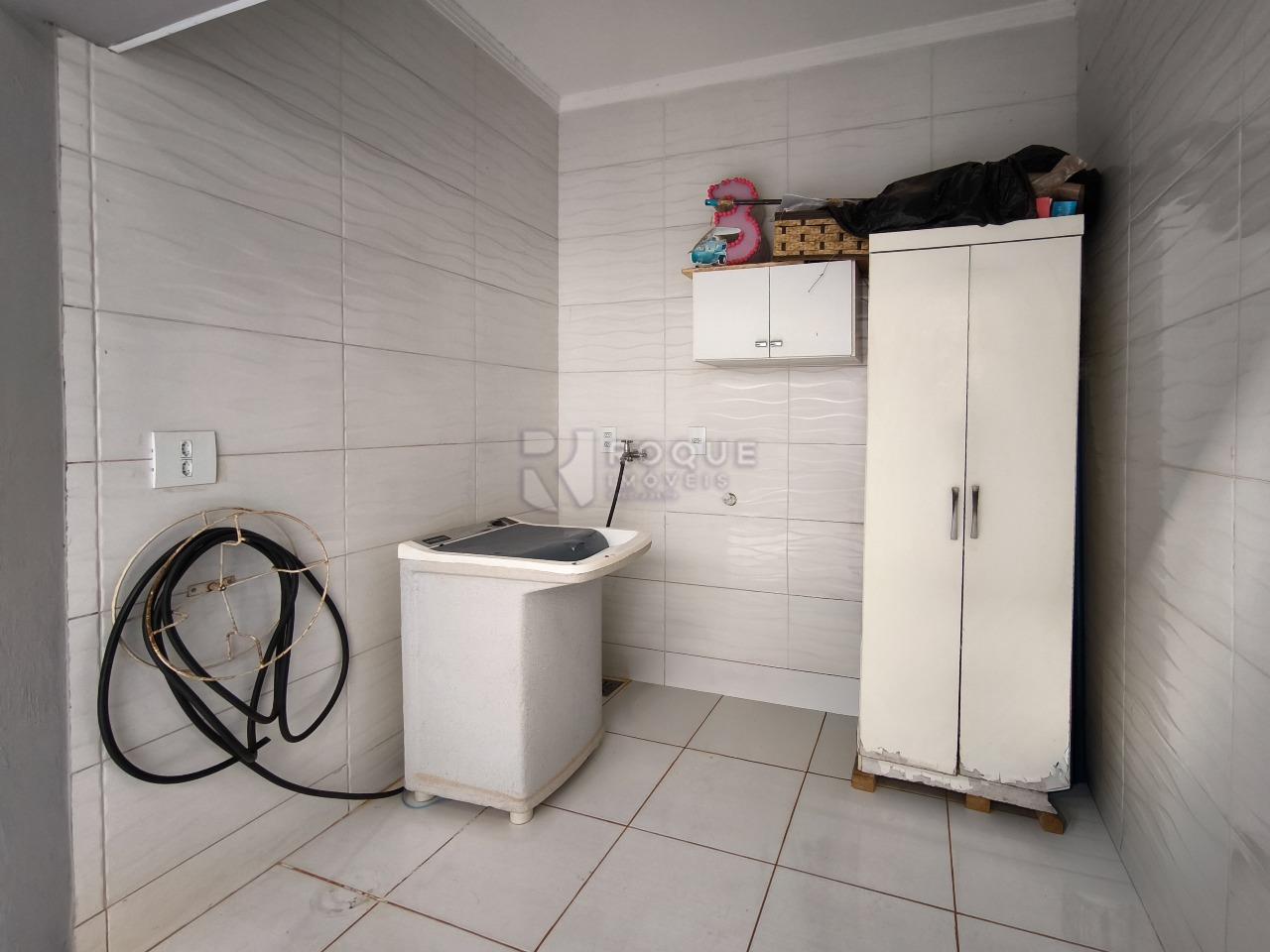 Casa em condomínio à venda no bairro Jardim Residencial Florida: LAVANDERIA