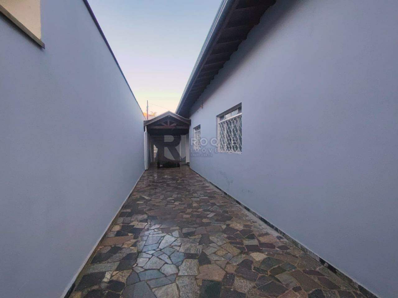 Casa Residencial para aluguel no bairro Centro: Quintal
