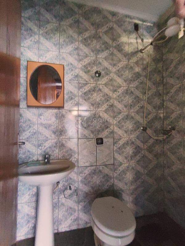 Casa Residencial para aluguel no bairro Centro: WC 2
