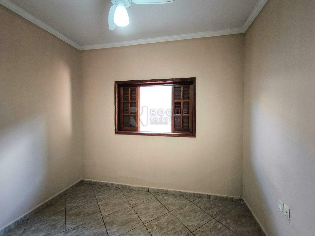 Casa Residencial à venda no bairro Jardim Campo Belo: DORMITÓRIO 1