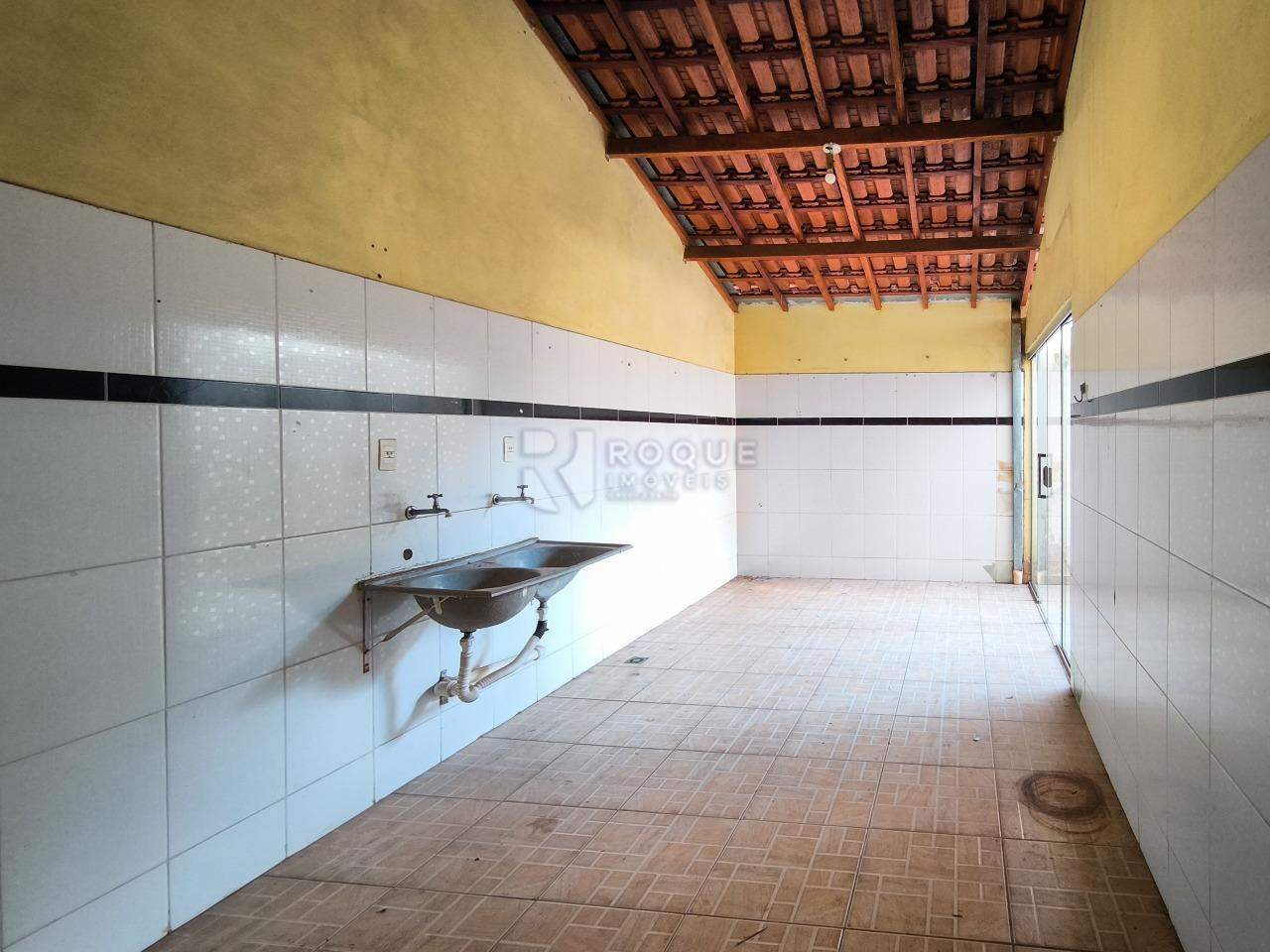 Casa Residencial à venda no bairro Jardim Campo Belo: ÁREA DE SERVIÇO