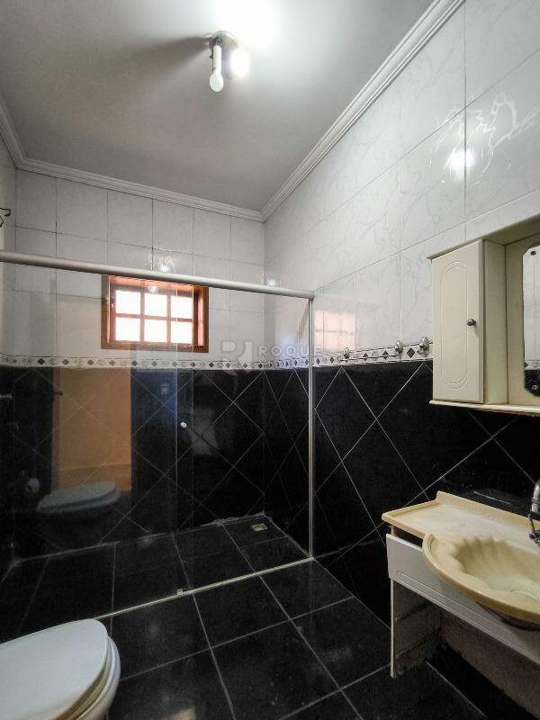 Casa Residencial à venda no bairro Jardim Campo Belo: BANHEIRO SOCIAL 1