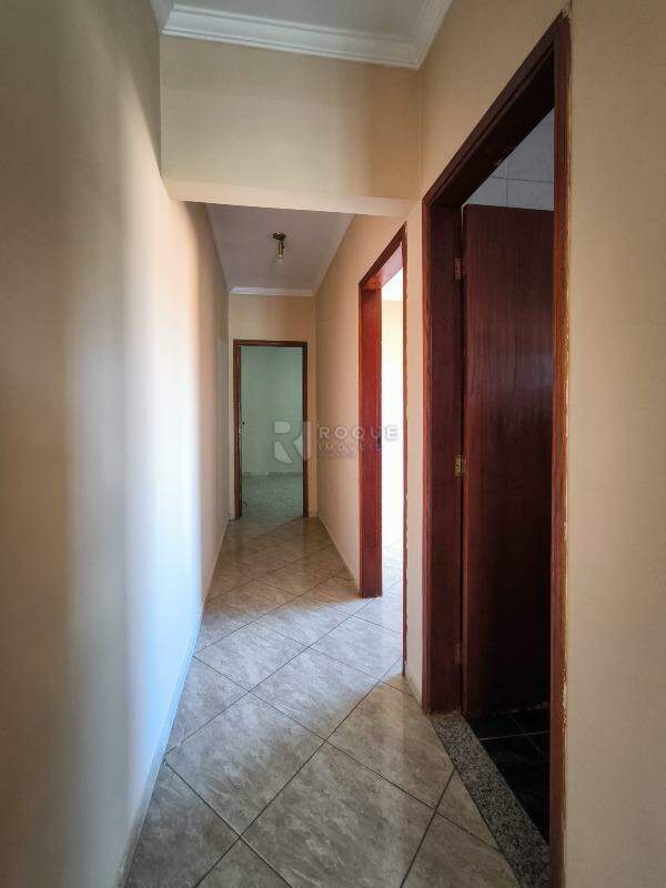 Casa Residencial à venda no bairro Jardim Campo Belo: CORREDOR INTERNO