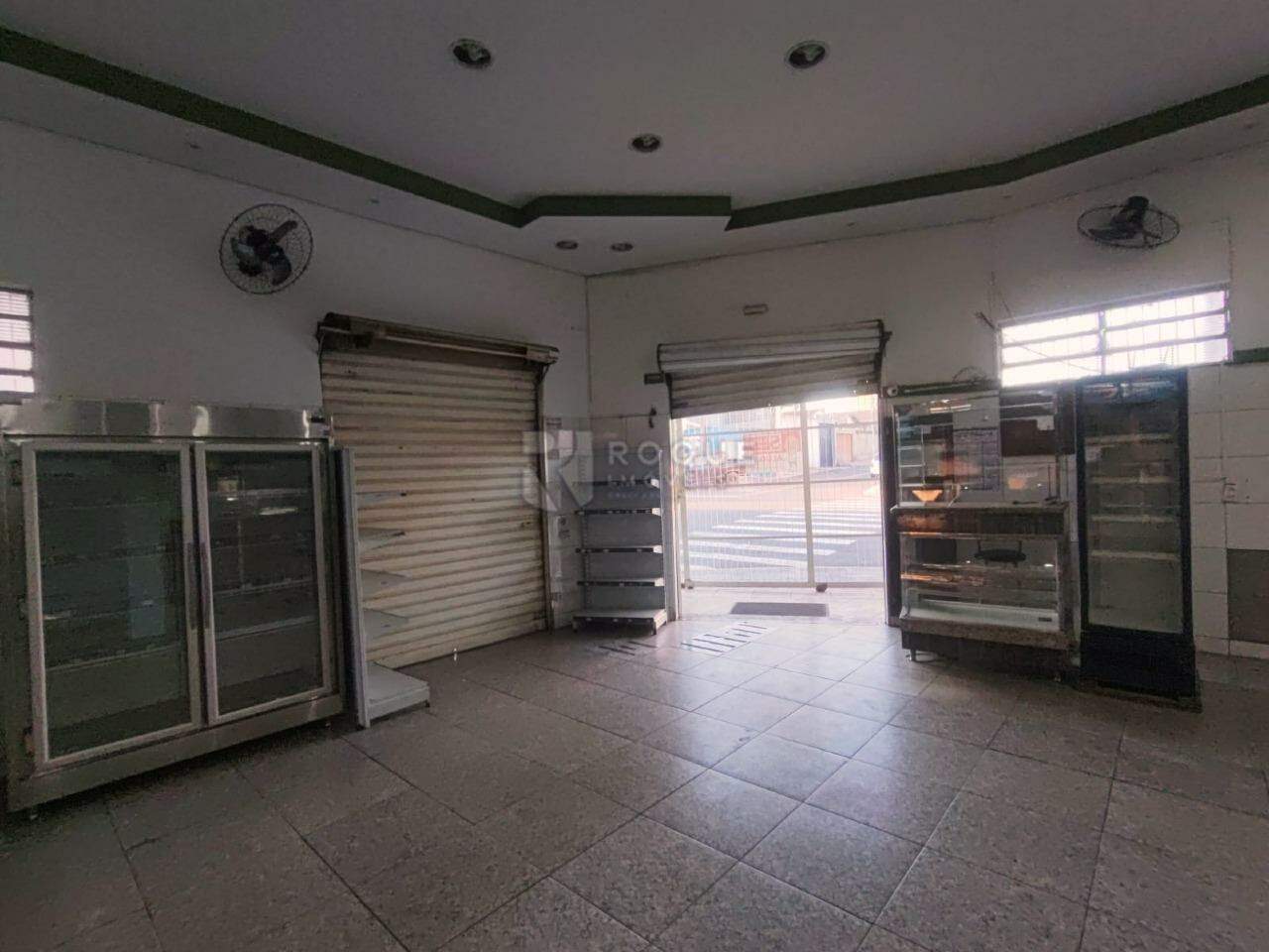 Salão para aluguel no bairro Parque Residencial Abílio Pedro: Salão 