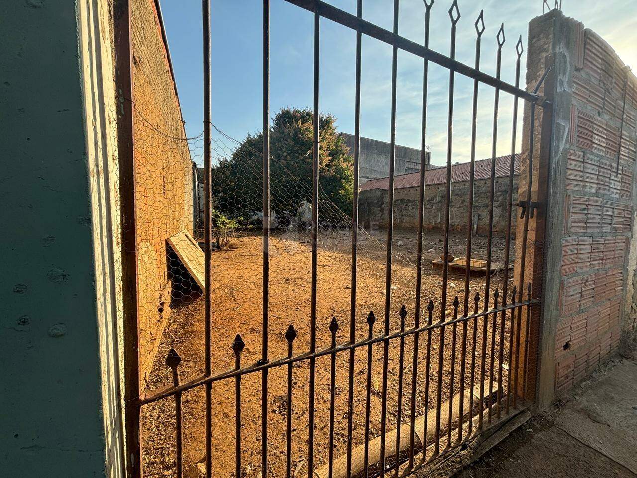 Terreno para aluguel no bairro Jardim Santo André: 