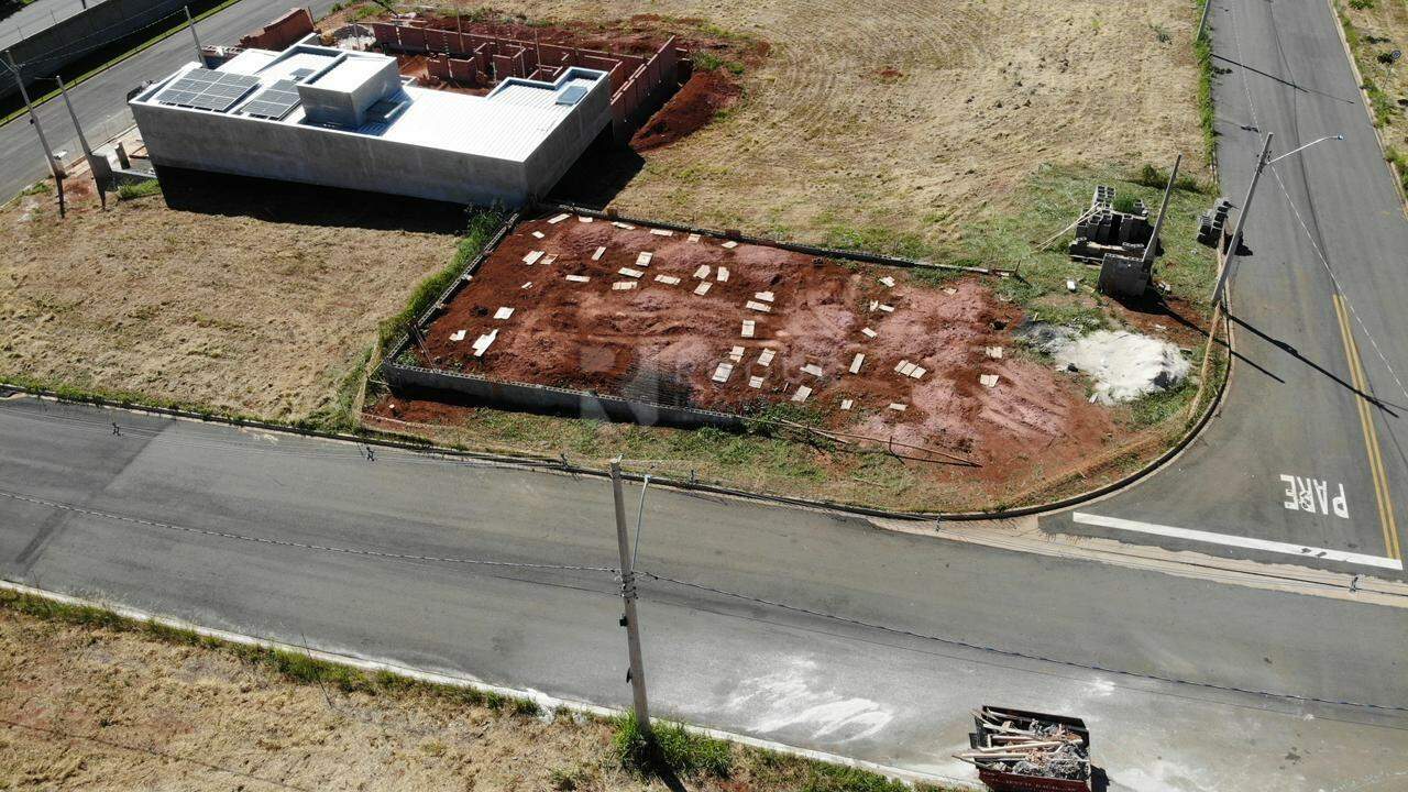 Terreno em condomínio à venda no bairro Jardim Cidade Universitária II: 