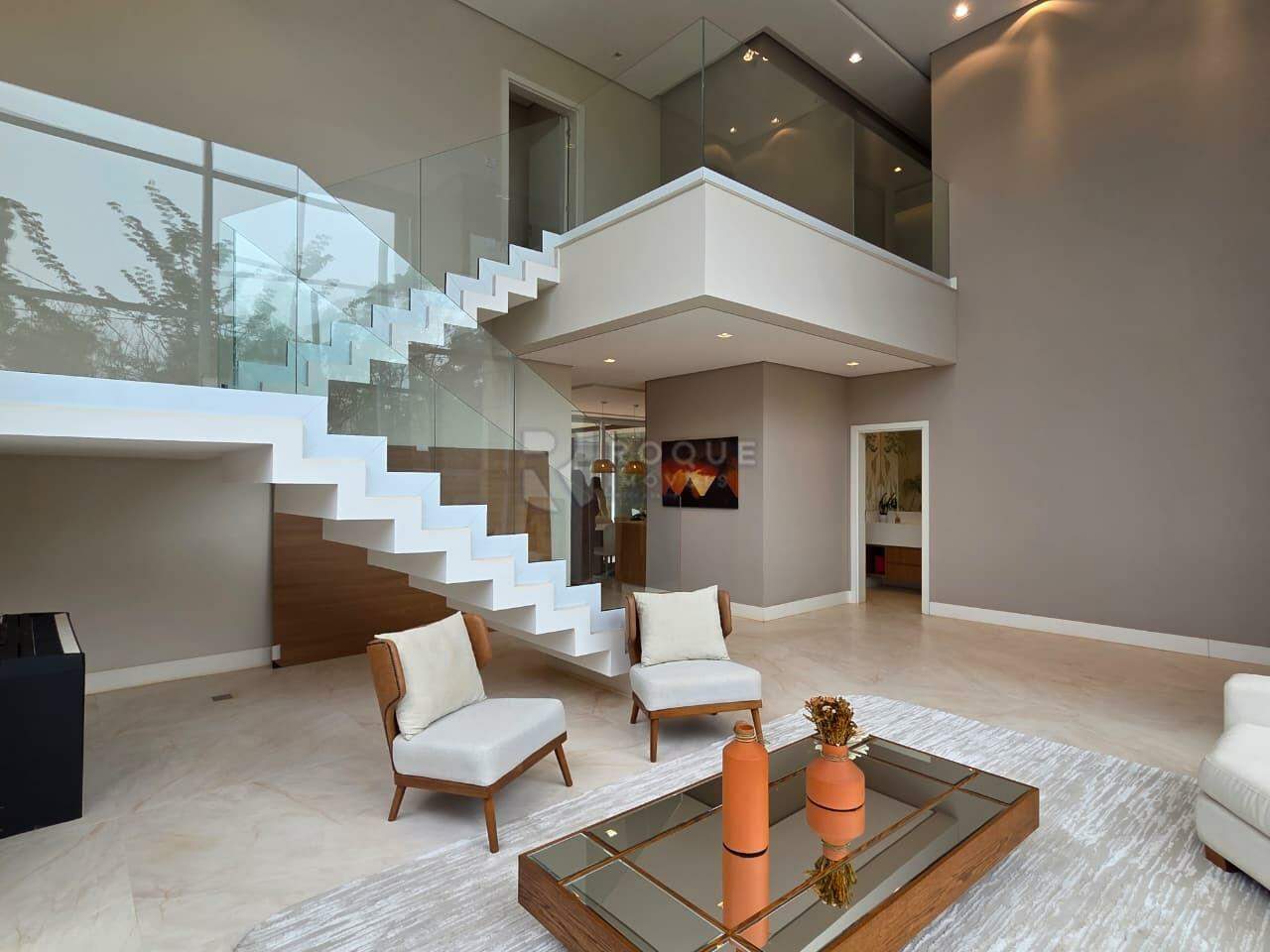 Casa em condomínio à venda no bairro Residencial Ilha de Bali: Sala