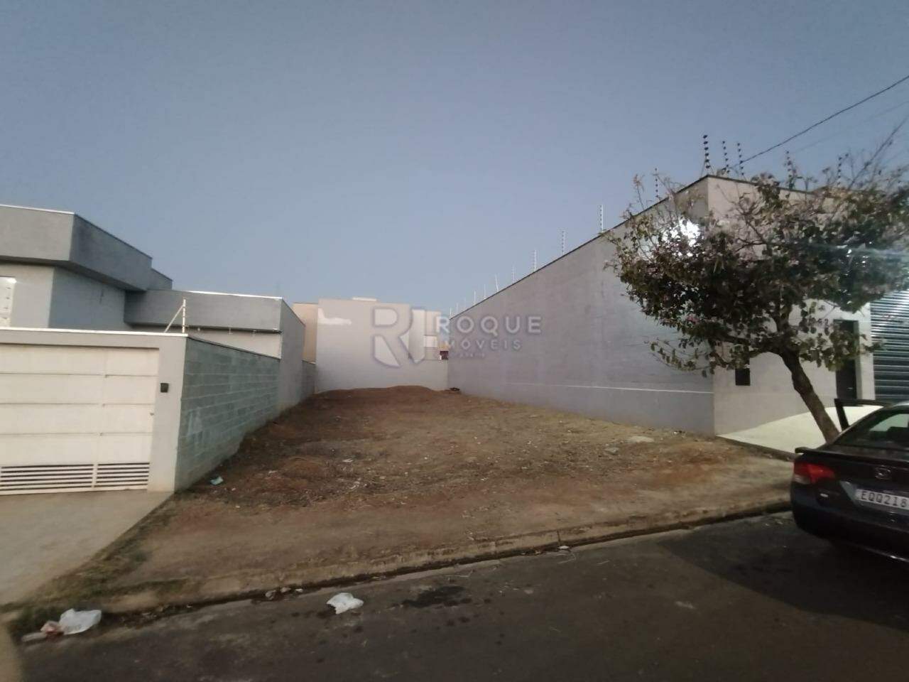 Terreno à venda no bairro Jardim Cidade Universitária I: 