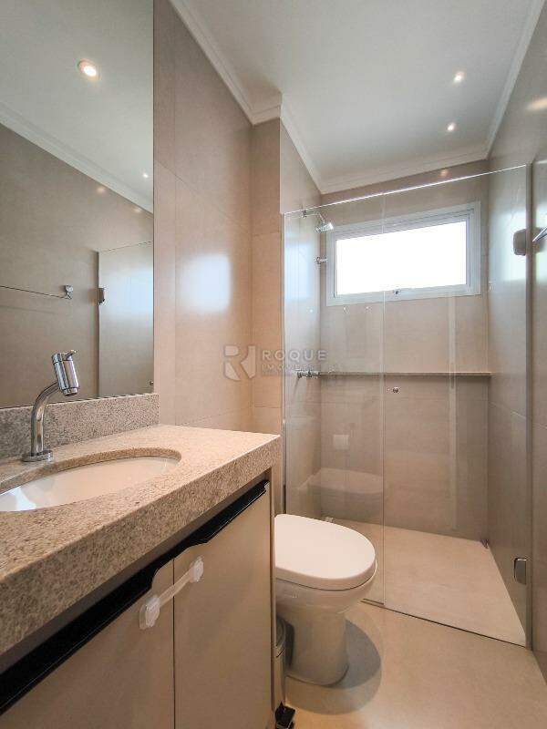 Apartamento à venda no bairro Chácara Boa Vista da Graminha: WC SUÍTE