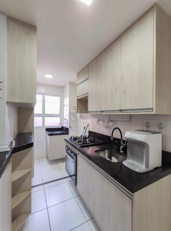 Apartamento à venda no bairro Boa Vista: Cozinha 