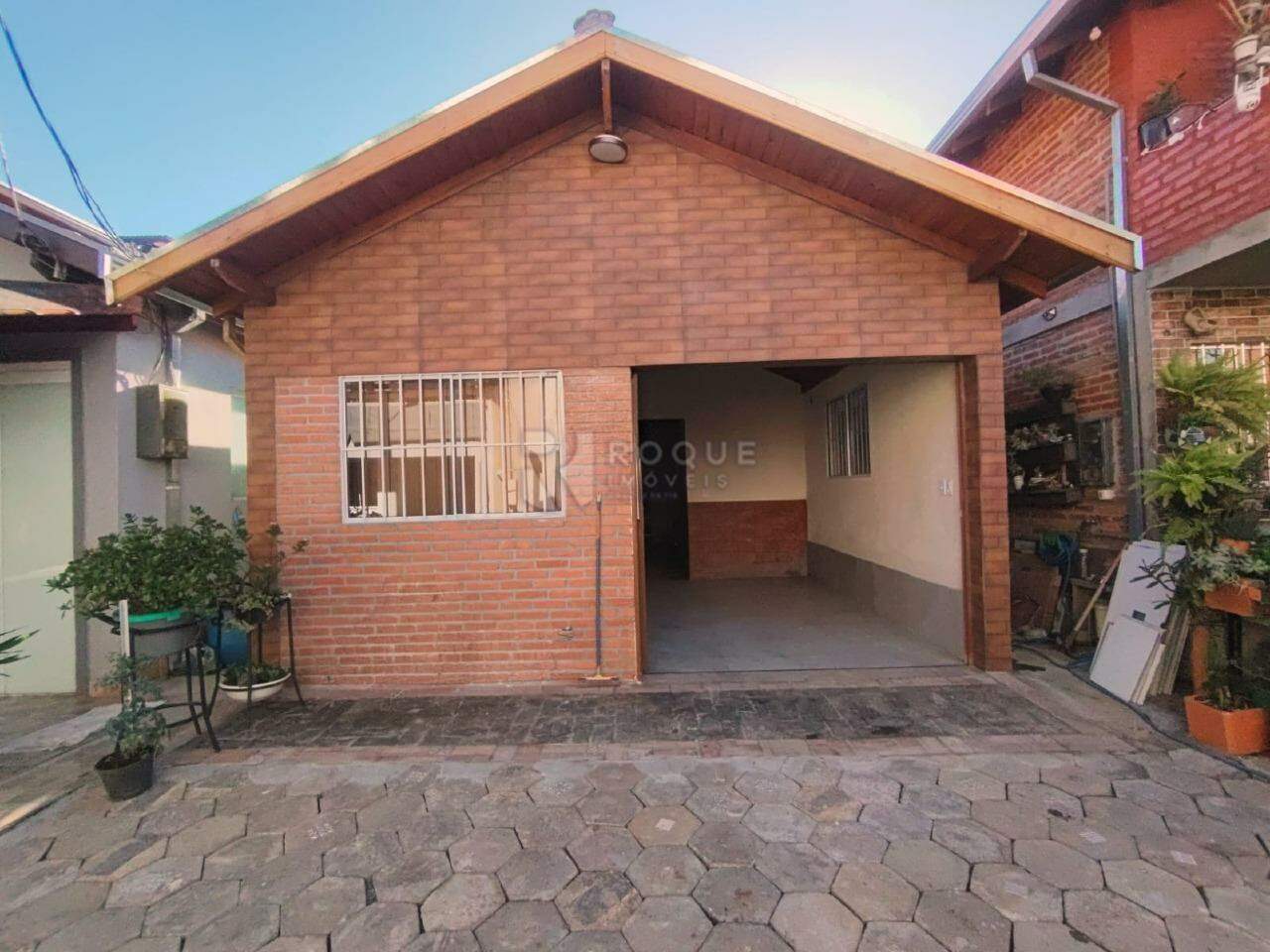 Casa em condomínio para aluguel no bairro Jardim Nova Limeira: Quintal