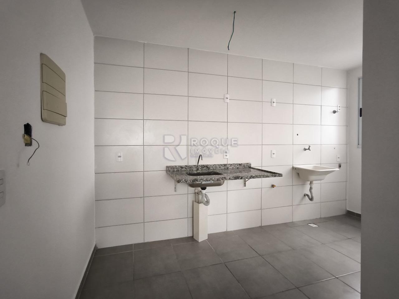 Apartamento à venda no bairro Vale das Esmeraldas: COZINHA