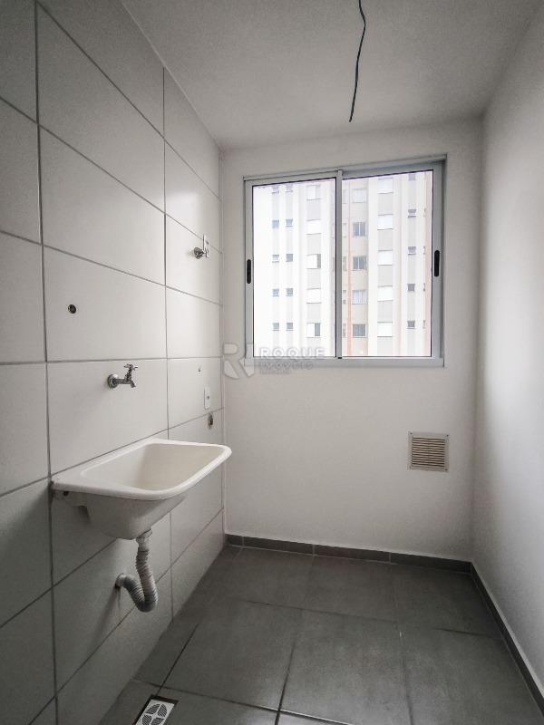 Apartamento à venda no bairro Vale das Esmeraldas: LAVANDERIA