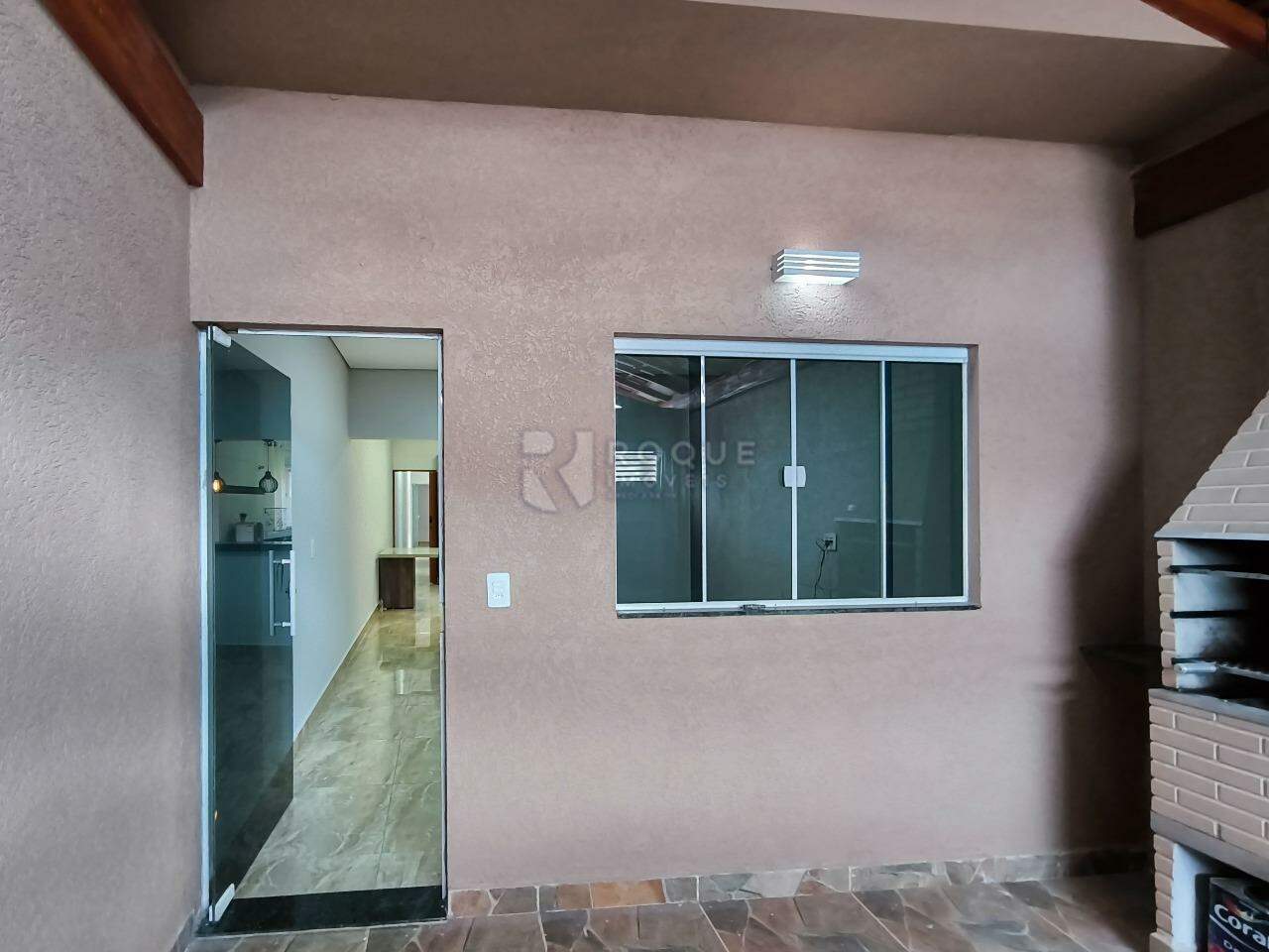 Casa Residencial para aluguel no bairro Jardim dos Jequitibás: ENTRADA