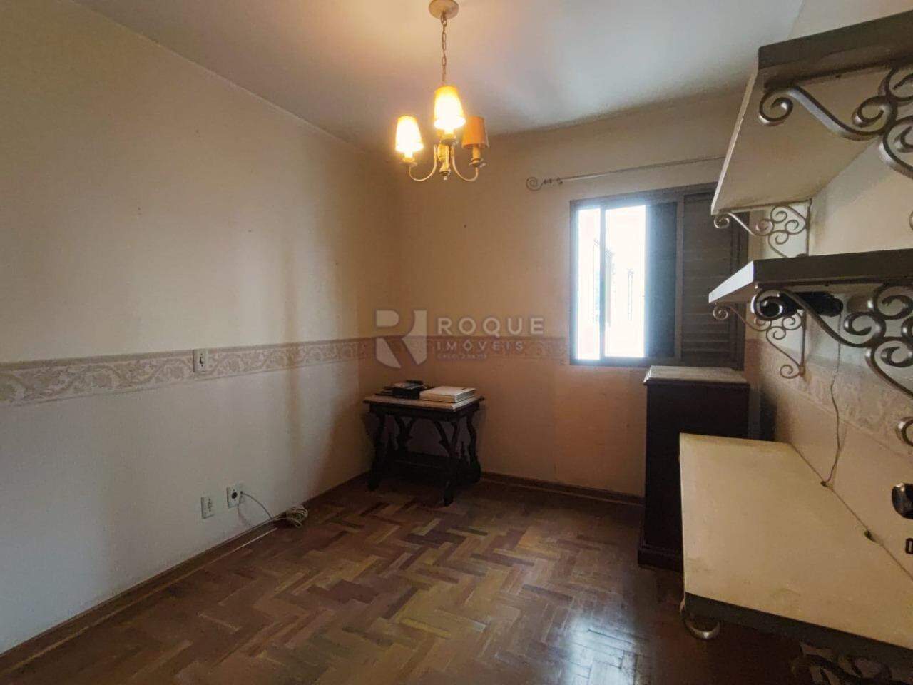 Apartamento para aluguel no bairro Centro: Dormitório 4