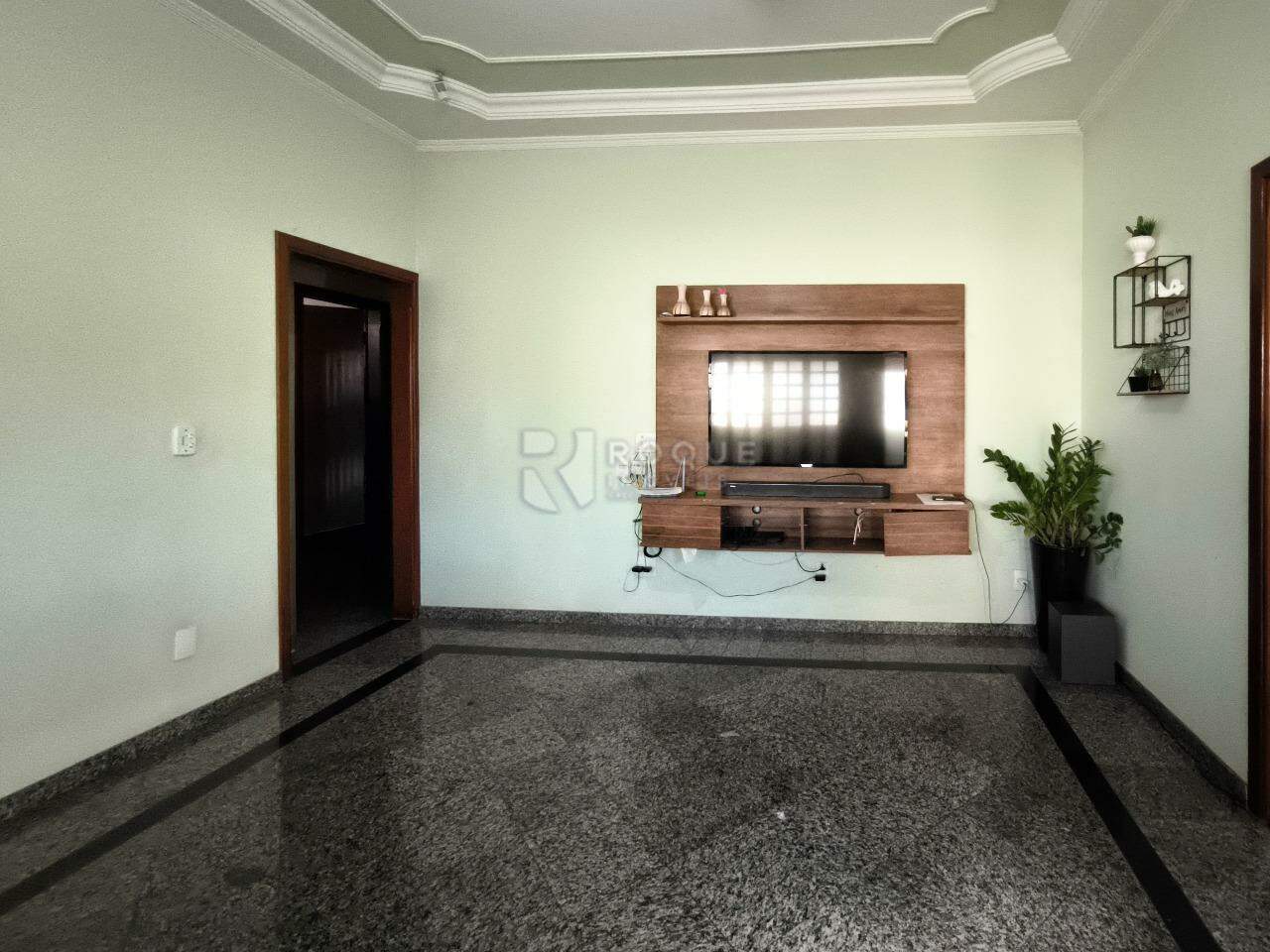 Casa Residencial à venda no bairro Parque Residencial Aeroporto: SALA DE ESTAR