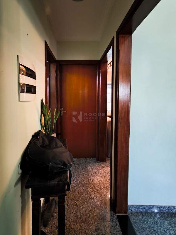 Casa Residencial à venda no bairro Parque Residencial Aeroporto: CORREDOR INTERNO