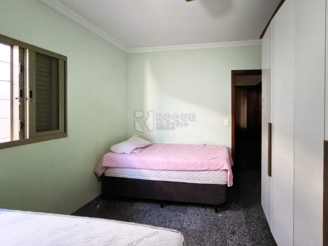 Casa Residencial à venda no bairro Parque Residencial Aeroporto: SUÍTE