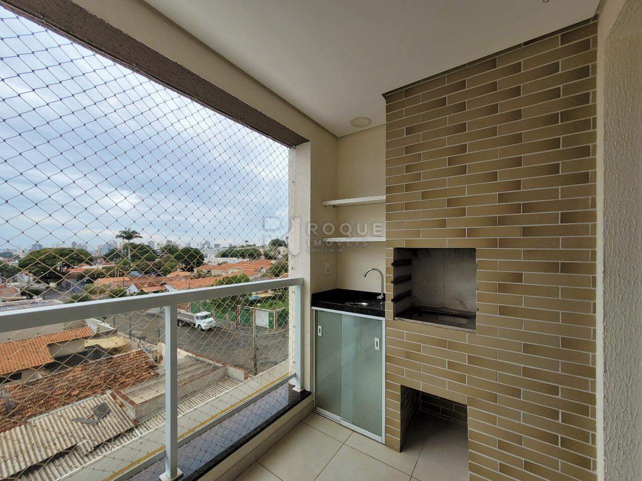 Apartamento à venda no bairro Jardim Santo André: Sacada