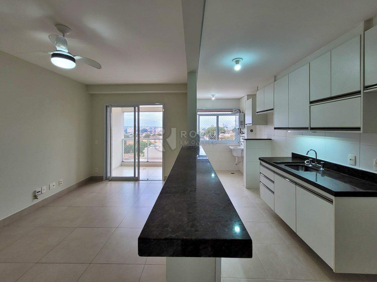 Apartamento à venda no bairro Jardim Santo André: Sala