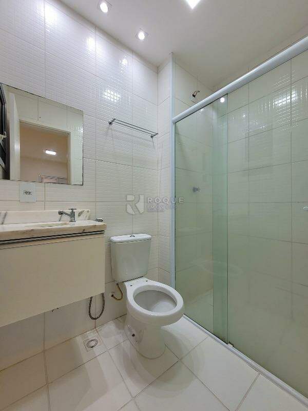 Apartamento à venda no bairro Chácaras Antonieta: WC Social