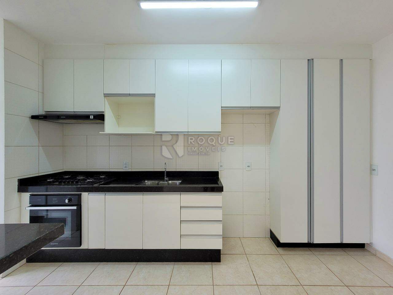 Apartamento à venda no bairro Chácaras Antonieta: Cozinha