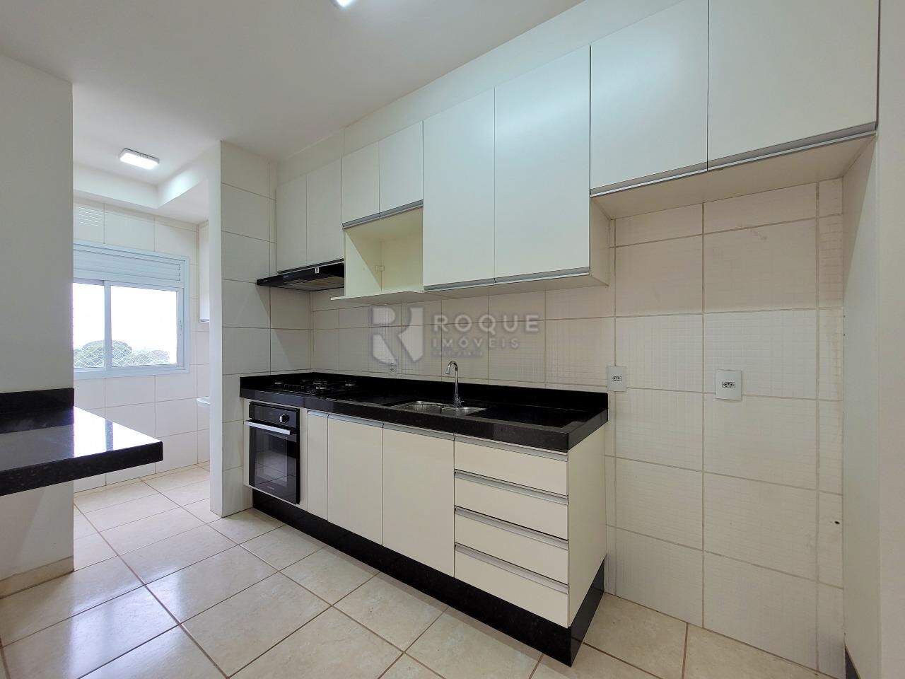 Apartamento à venda no bairro Chácaras Antonieta: Cozinha