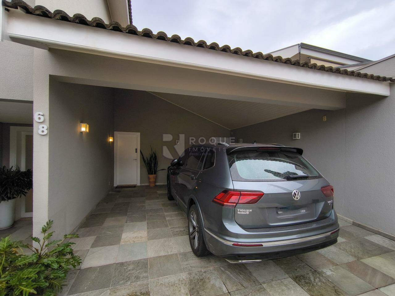 Casa em condomínio à venda no bairro Jardim Residencial Monsenhor Rossi: GARAGEM
