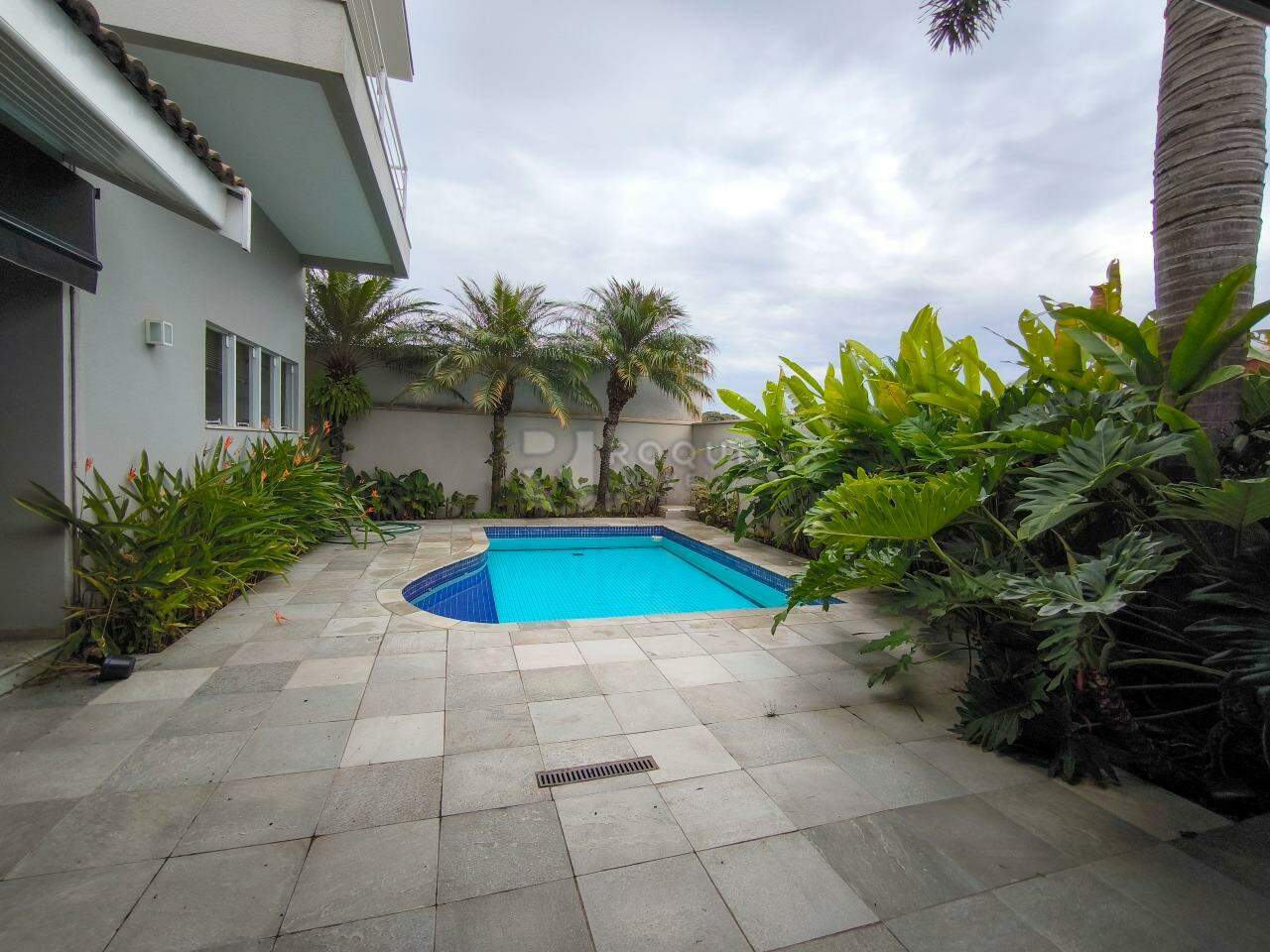 Casa em condomínio à venda no bairro Jardim Residencial Monsenhor Rossi: PISCINA