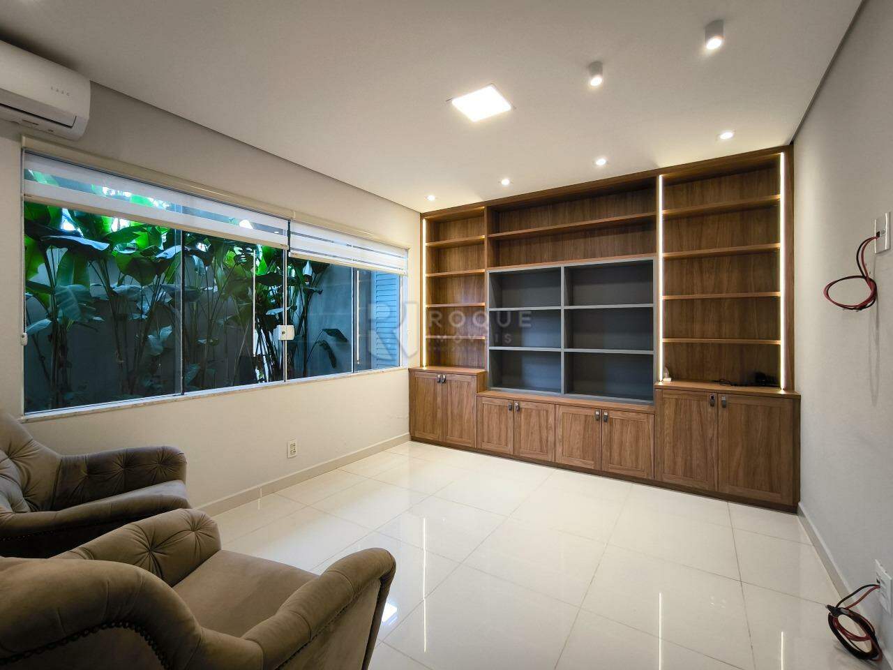 Casa em condomínio à venda no bairro Jardim Residencial Monsenhor Rossi: ESCRITÓRIO
