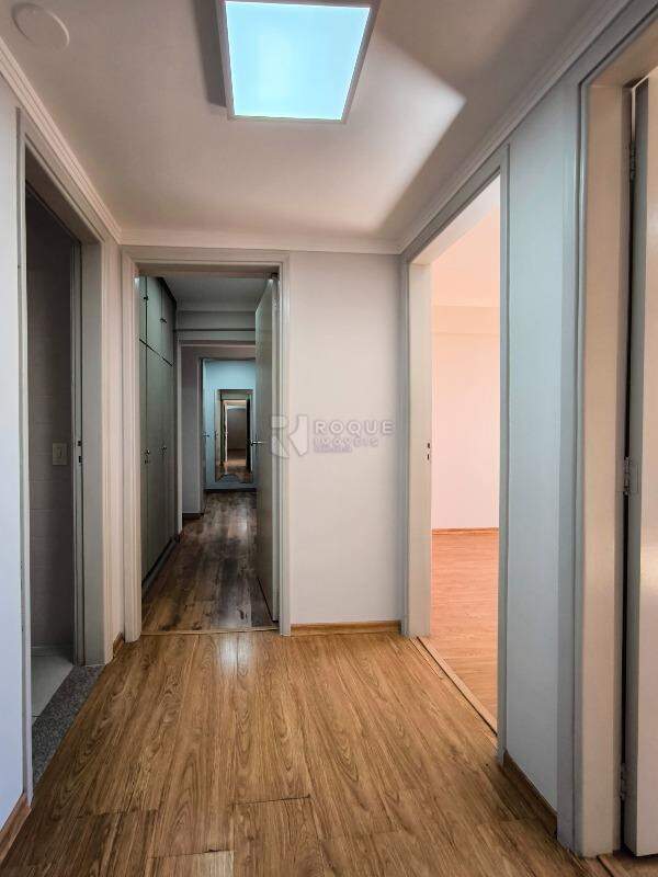 Apartamento à venda no bairro Centro: ÁREA DE CIRCULAÇÃO