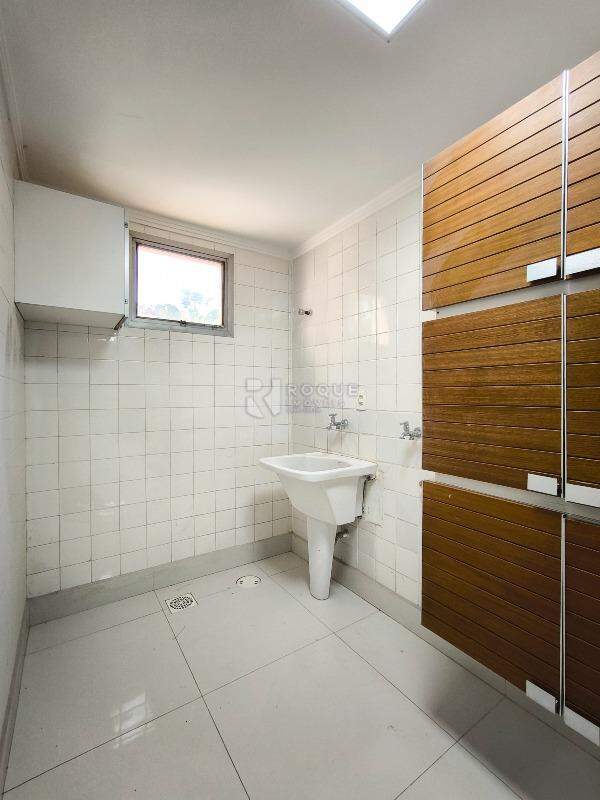 Apartamento à venda no bairro Centro: LAVANDERIA