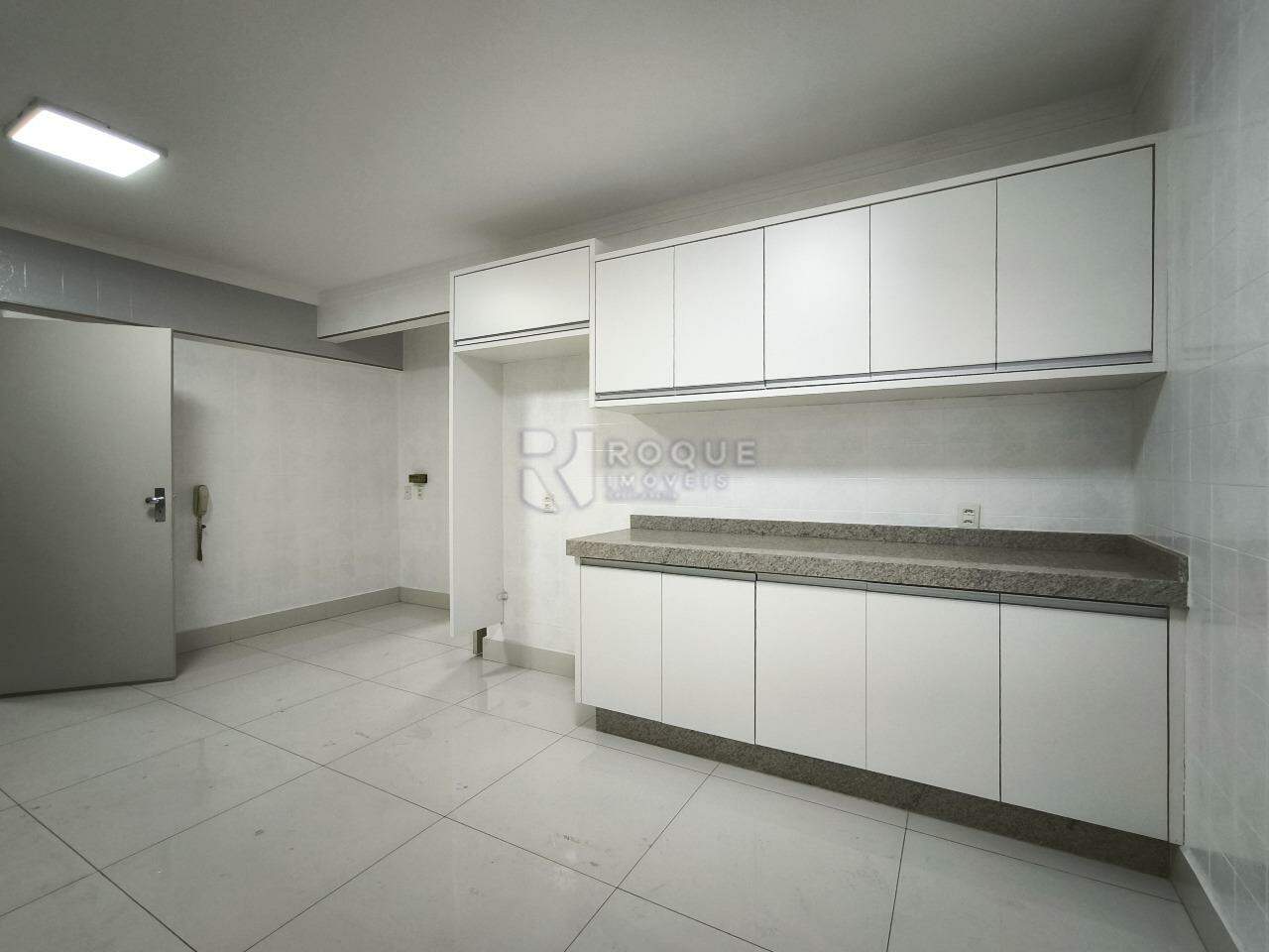 Apartamento à venda no bairro Centro: COZINHA