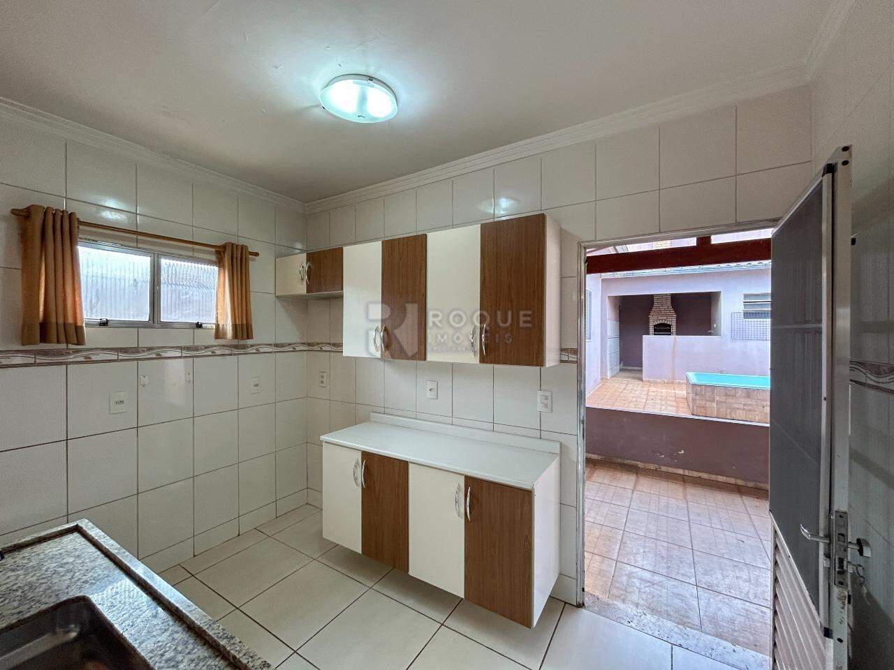 Casa Residencial para aluguel no bairro Jardim Santa Catarina: Cozinha
