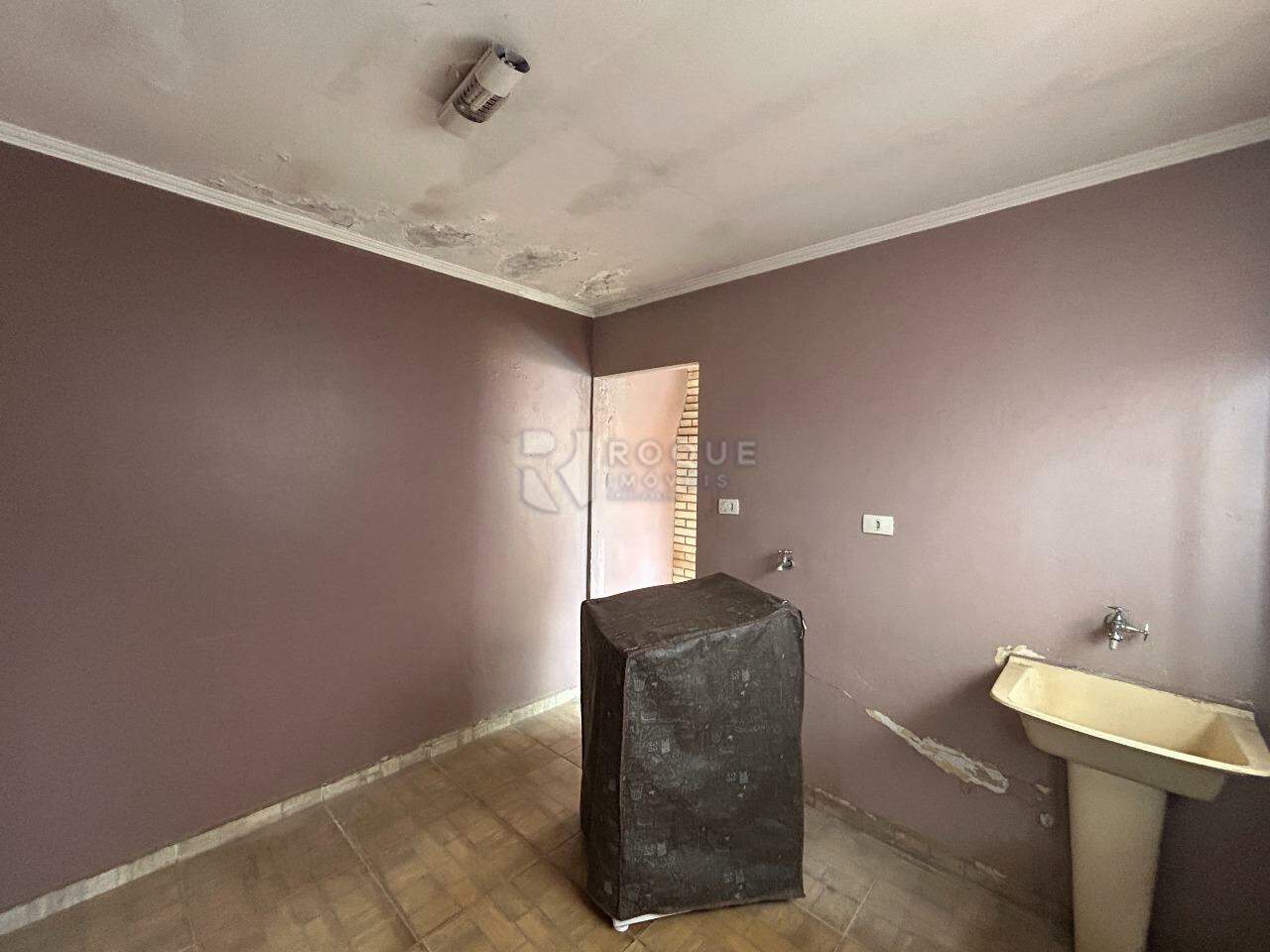 Casa Residencial para aluguel no bairro Jardim Santa Catarina: Área de serviço