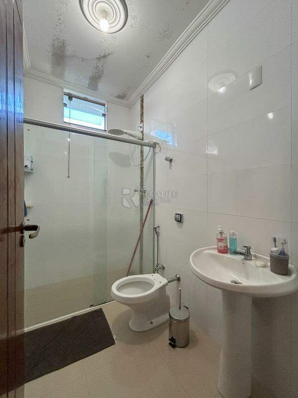 Casa Residencial para aluguel no bairro Jardim Porto Real IV: WC social 