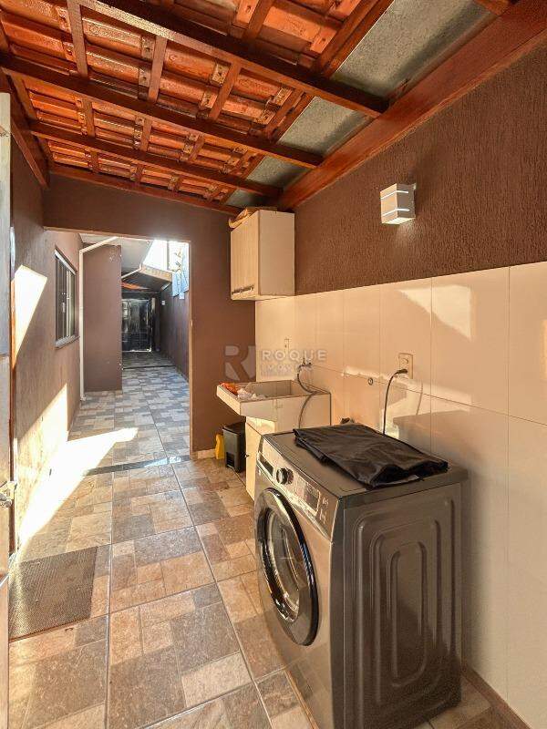 Casa Residencial para aluguel no bairro Jardim Porto Real IV: Área de serviço 