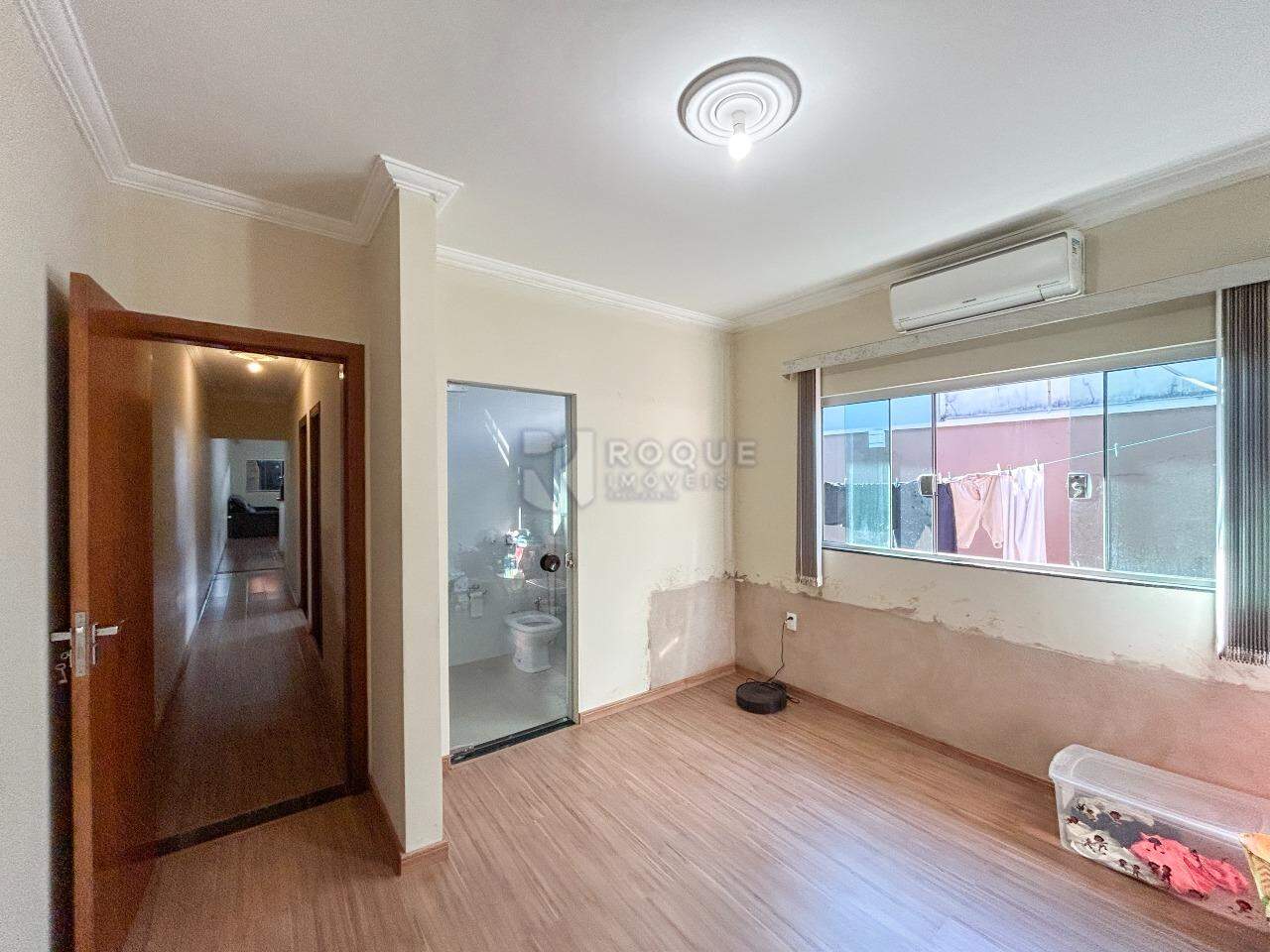 Casa Residencial para aluguel no bairro Jardim Porto Real IV: Dormitório 2 suíte 